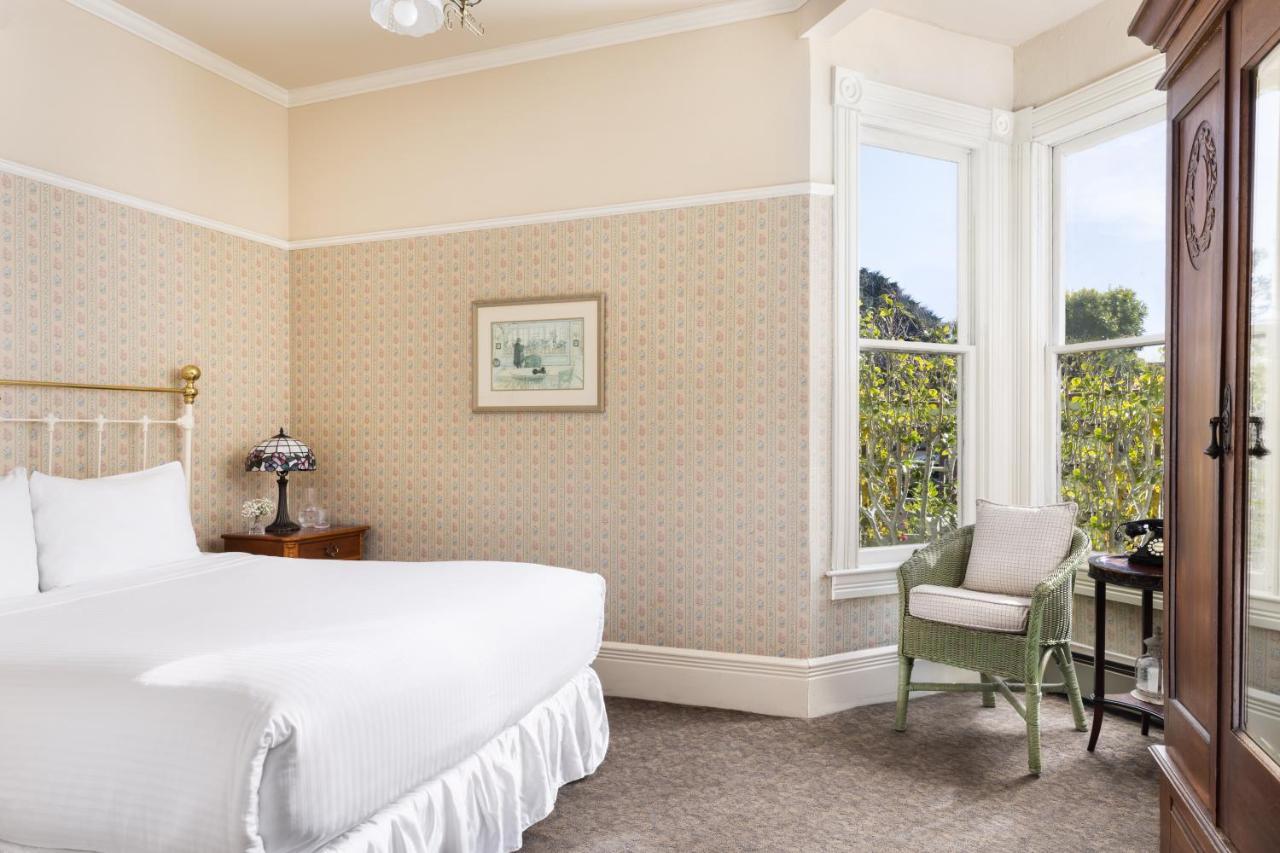 Inn Centrella Hotel, A Kirkwood Collection 3*